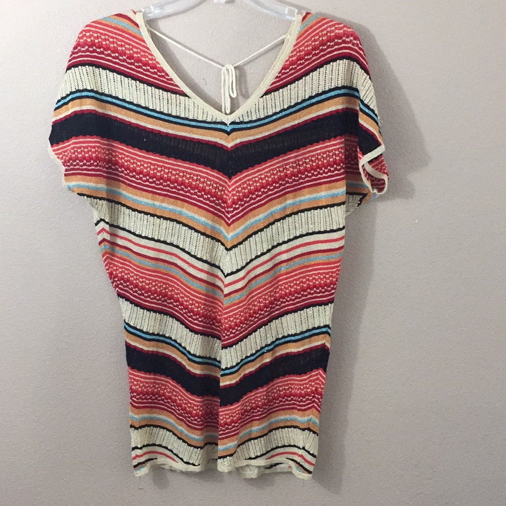 Venus light weight knit top size S
